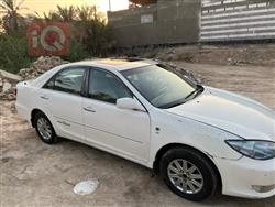 تۆیۆتا کامری